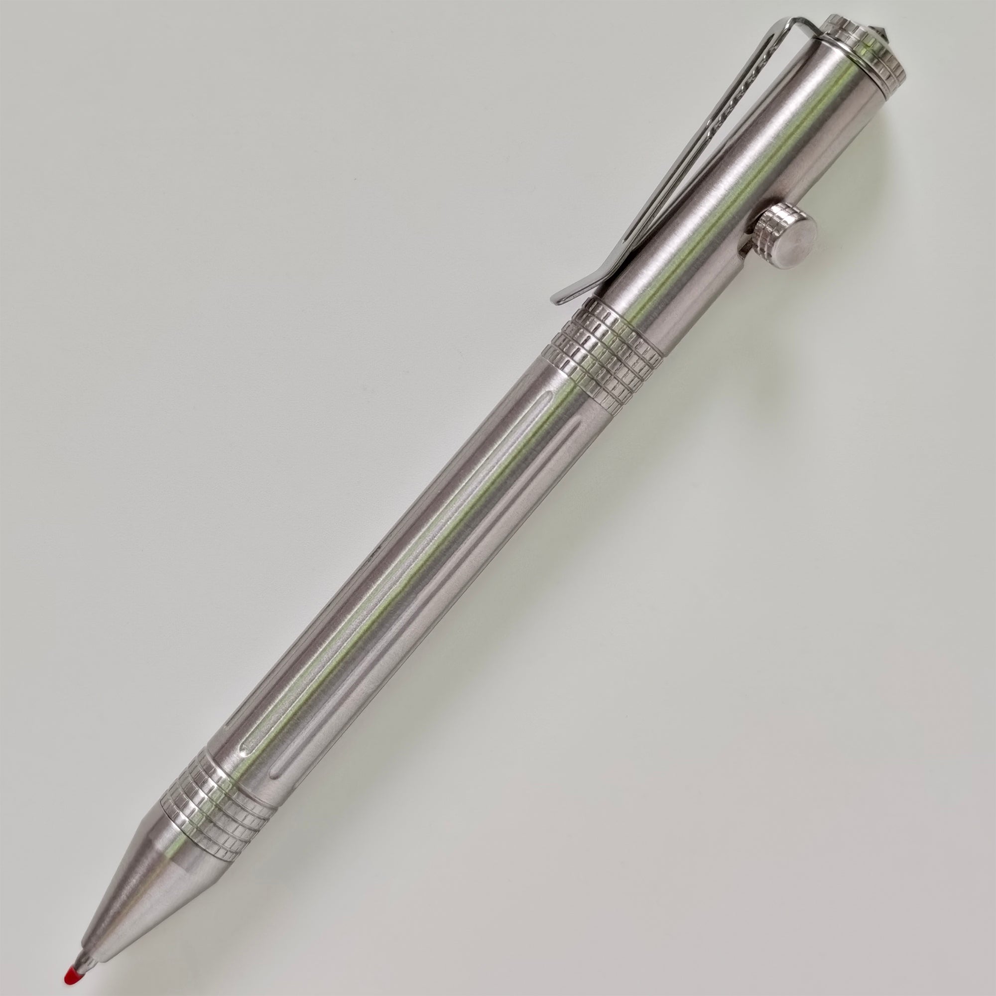 Stainless Steel Bolt-action Pen EDC Outdoor Retractable Ball-point Pens with Pocket Clip