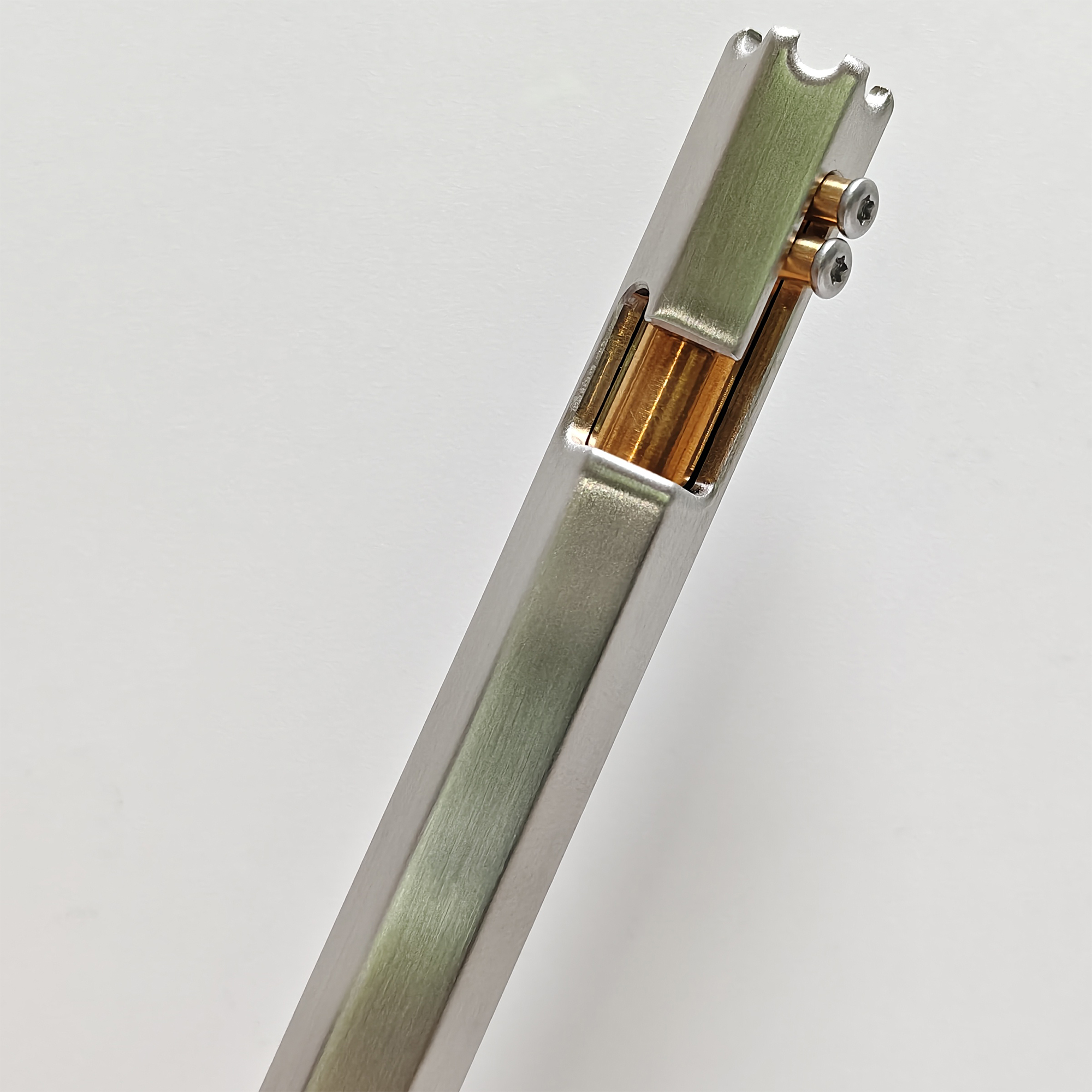 Compact Stainless Steel Bolt Action Ballpoint Pen - Premium EDC for Outdoor Enthusiasts, Retractable & Secure Lock, Lightweight, Durable, and Stylish Design for Everyday Carry - Image 4